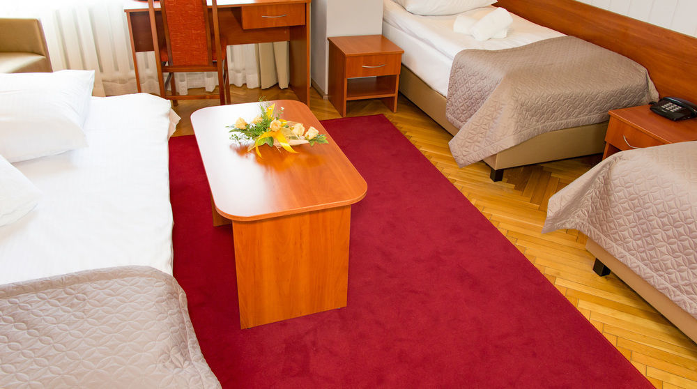 Voco Katowice By Ihg Hotel Bagian luar foto